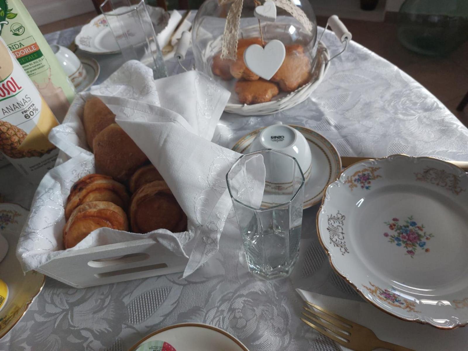 B&B Il Borgo Delle Emozioni Dolianova ภายนอก รูปภาพ